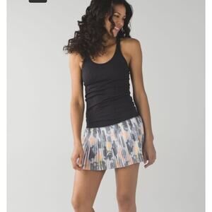 Lululemon Pleat to Street‎ II Pleated Skirt Pickle Ball, Tennis, Golf- Size 6